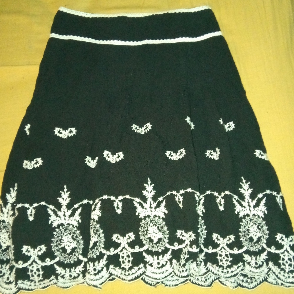 Bland and White New Direction skirt